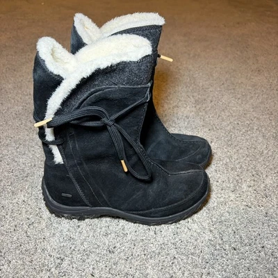 Patagonia Attlee Black Polartec Boots Size 7  - Image 1 of 4