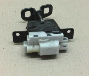 RENAULT MODUS I VERKLEIDUNG KOFFERRAUMSCHLOSS HECKKLAPPE  - Bild 1 von 3