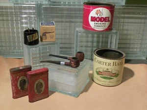 Lotto di 2 pipe tabacco, lattine tabacco, pulitore pipe, Carter Hall, modello - Foto 1 di 9