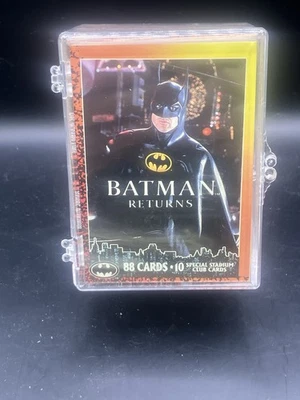 Juego completo de 88 cartas Topps Batman Returns 1992 1-88 Batman Catwoman Foto 1 de 4