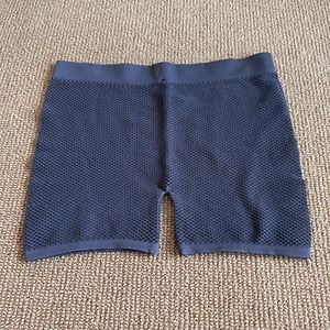Skims Seagrass Perforated Seamless Shorts, Size 3X NWT - Picture 1 of 4