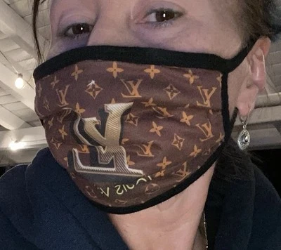 Lote de (4) Accesorios de Moda ~Louis Vuitton ~Diff~Bufanda de Seda Gamuza Guantes Med Foto 1 de 4