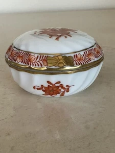 Herend Hungary Handpainted Covered Round Trinket Box 6037 Chinese Bouquet Rust - Picture 1 of 13