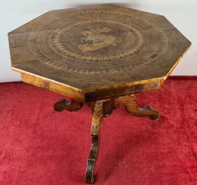 TABLE SORRENTINE. BOIS SCULPTÉ AVEC MARQUETERIE. ITALIE. XIXÈME SIÈCLE. - Photo 1/4