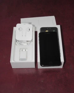 Apple iPhone SE 2nd Gen (2020) 256GB Black Unlocked A2275 Verizon - Picture 1 of 3