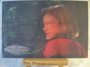The Women of Star Trek In Motion lenticular promo card 1/300 #5 Janeway