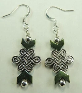 Pendiente de lujo de cuentas con cristal verde hecho a mano joyería - Imagen 1 de 1