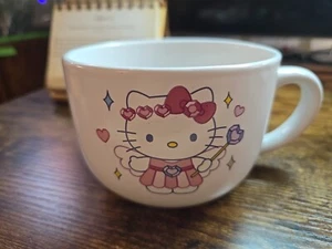 Seltene Sanrio Hello Kitty Fee Tasse mit Zauberstab und Edelsteinen bemalt, 2022 - Bild 1 von 7