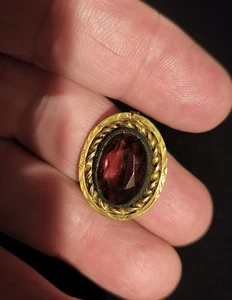 Antique Victorian Gold Tone with Bezel - Cut Glass Purple Brooch - UNTESTED - Picture 1 of 8