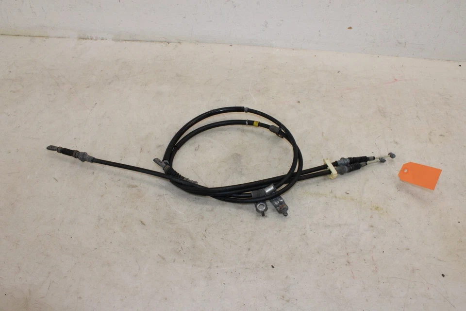 Juego de cables de freno de estacionamiento Mazda MX-5 Miata 2006-2015 OEM KT47 Foto 1 de 4