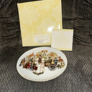 Avon Rose Circle Achievement Award Plate 2006 In Box - Picture 1 of 3
