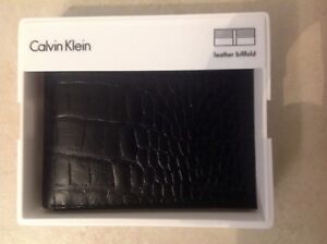 Calvin Klein Leather Bifold Wallet  (Black Textured)