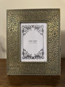 Brass Metal Sheet Embossed Wooden Photo Frame, Hand Crafted, Photo size 5"x7" - Picture 1 of 2