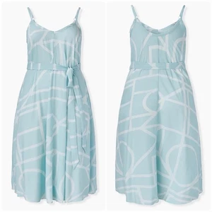 Vestido Midi Torrid Challis Trapecio Geo Estampado Azul Claro Talla 1X - Imagen 1 de 11