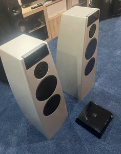 Audio: Meridian DSP5200 - Audiophile Stereo Active Powered Speakers w Remote - Picture 1 of 5
