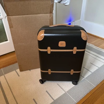 Brics Luggage 21" Carry On Bellagio 2.0 Ultra Light Rolling Suitcase - OLIVE - Image 1 of 4