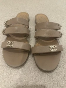 Chanel Beige Leather CC Turnlock Triple Strap Flat Slides Sandals Size 39.5 - Picture 1 of 12