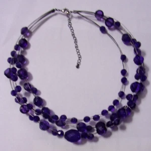 Collar de alambre vintage de 17" con cuentas púrpura plateado oscuro tono 3 hebras - Imagen 1 de 4