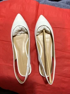 BANANA  REPUBLIC BNWB SZ. 8.5  POINTY TOE SLI - Picture 1 of 11