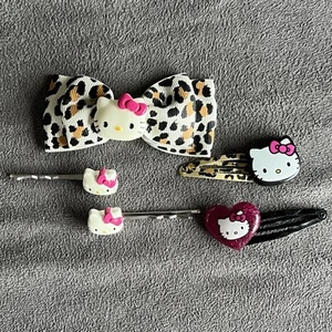 Hello Kitty Hair Clips Bow Barrette Bobby Pins Heart Shaped Clip Lot Of 5 - Picture 1 of 20