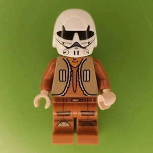 LEGO Star Wars: Ezra Bridger with Helmet Minifigure (sw0574a) From Phantom 75048 - Picture 1 of 4