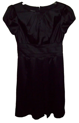 VESTIDO SPENSE MANGA CORTA FORRADO NEGRO SATINADO LÍNEA A TALLA 4 Pecho 33" Largo 37" Foto 1 de 4