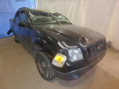 Used A/C Condenser fits: 2004 Ford Explorer integral AC 6 cylinder 2 Dr Sport pa - Image 1 of 4