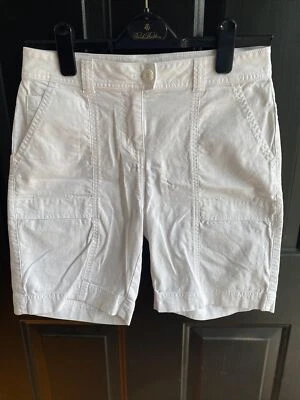 Woolrich Women's White Walking/Hiking Cargo-Style Shorts - Size M (29" Waist) - Image 1 of 2
