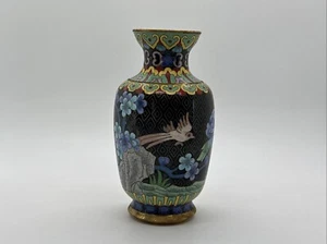Jarrón Cloisonne chino vintage pájaro púrpura flores azules 5" - Imagen 1 de 10