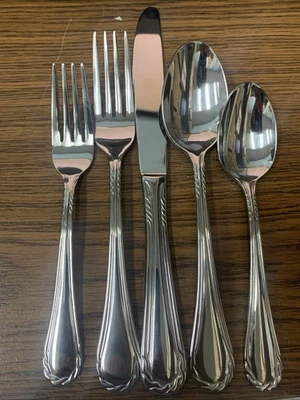 Yamazaki Tasha Accent Stainless Flatware 5pc place settings BRAND NEW