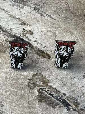 Pendientes Pollo Bandana Tachuelas Madera Hechos a Mano Pintado Western Gift Foto 1 de 4