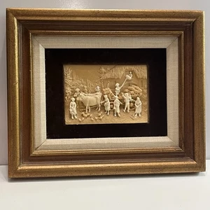 Cuadro enmarcado primitivo de granja relieve de cera 3D vintage decoración colgante DAÑADO - Imagen 1 de 9