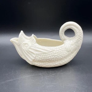 Antigua crema inglesa de gres esmaltado con sal en forma de pescado - Imagen 1 de 11
