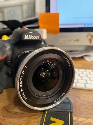 Zeiss Distagon 2,8/21mm Zf.2  GRAN ANGULAR - Imagen 1 de 3