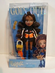 Bratz Goin' Out! Sasha Fashion Doll nuova con scatola MGA 2024 - Foto 1 di 7