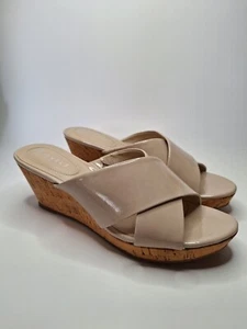 Nickels Ariene Wedge Shoe "NEW" Womens Sz 8.5 Nude Beige Tan Patent Cork Heel - Picture 1 of 10