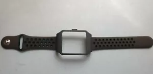 Sony Smartwatch 3 SWR50 SCHWARZ GALAXY Adapter & SCHWARZ Punkte Silikonarmband - Bild 1 von 11