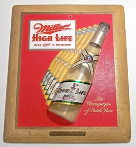 SELTEN VINTAGE 1951 MILLER HIGH LIFE 3D BIERFLASCHE SCHILD TAVERNE 11"X13" F-72 - Bild 1 von 9