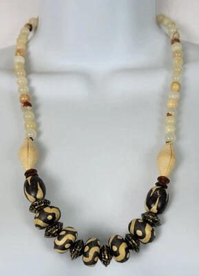 De colección. Collar Tribal Pintado a Mano Madera Y Ágata Cuentas Multicolor 26" Cierre de Caja Foto 1 de 4