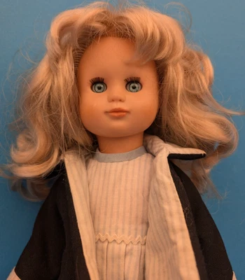  poupée Modes et travaux Coiffure Blonde  - Photo 1/4