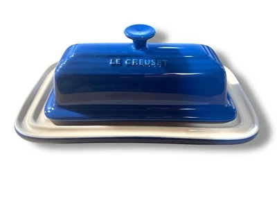 Le Creuset Cobalt Blue Covered Butter Dish Ceramic Stoneware 12-41 Clean - Image 1 of 4