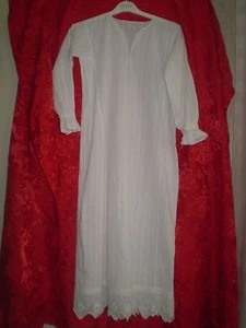 19C. ANTIQUE BULGARIAN FOLK ART TRADITIONAL  RARE nightgown  beautiful lace - Picture 1 of 9