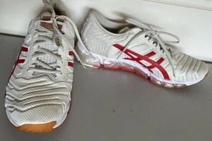 Asics Gel-Quantum 360 5 Womens White Trainers sneakers Running Size 10 Used ones - Picture 1 of 16