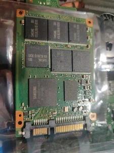 Samsung MMCRE28GTDXP-MVBD1 Thin 128GB SSD uSATA MLC 3.0GB/s Solid State Drive - Picture 1 of 3