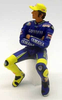 Minichamps 1/12 Scale 312 050046 Valentino Rossi Figurine MotoGP 2005 - Image 1 of 3