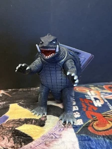 1999 Bandai Gamera Memorial Box Figure Gamera With Tag - Picture 1 of 2