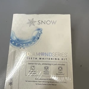 SNOW Diamond Series Kit Sbiancamento Denti - Boccaglio LED e Siero SCAD 12/2026 - Foto 1 di 3