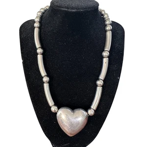 Collana Vintage Argento Cuore Gonfiato Grosso Audace Perline Made in Korea 19 Pollici - Foto 1 di 6