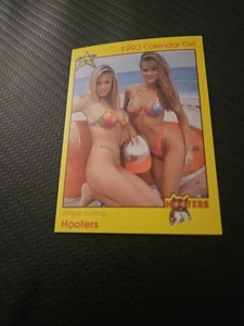 1993 HOOTERS ALLSTAR HOOTERS LOCATIONS CARD # 69 - Picture 1 of 6