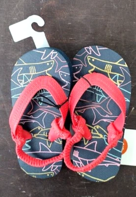 Sandalias chanclas Cat & Jack para niños pequeños Adrian Shark azul marino talla S (5/6) Foto 1 de 4